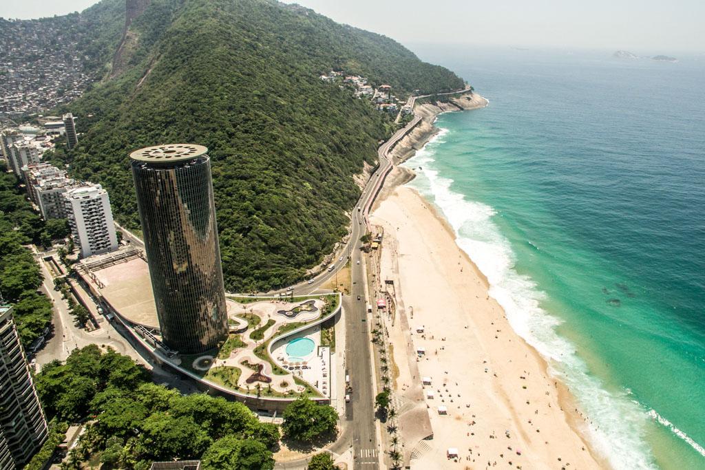 C’est face à la plage de São Conrado que cet hôtel, jadis fréquenté par le gotha artistique, a originellement ouvert ses portes en 1972