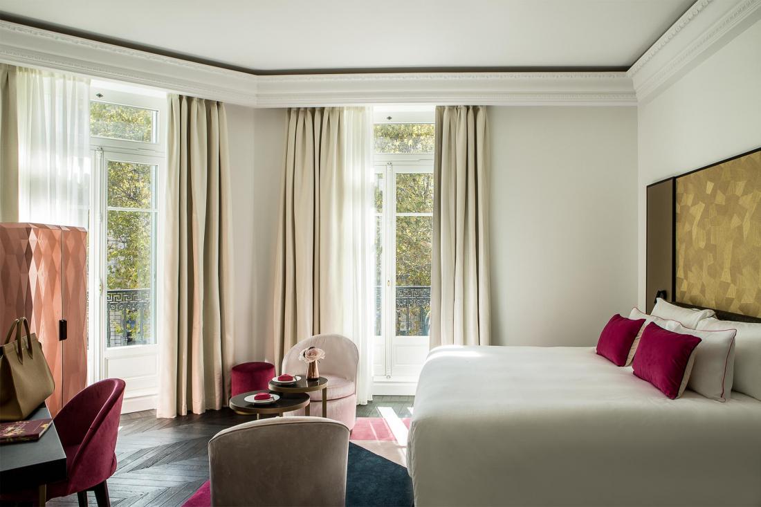 Cet hôtel 5-étoiles de 54 clés joue volontiers la carte du luxe glamour