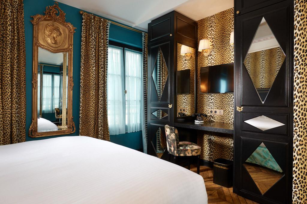 L’hôtel 4 étoiles, construit sur les vestiges d’un ancien couvent du XVIIème siècle, a confié sa décoration à Bambi Sloan
