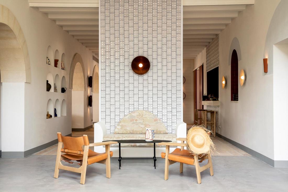 La finca du XIXème siècle a été transformée en hôtel stylé par l’équipe de l’Experimental Group