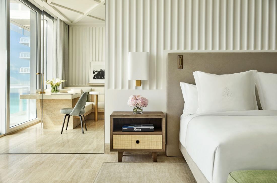 Lumineuses et luxueuses, le décor des chambres chambres évoqueAu cœur « le passé, le présent et une allusion au futur »