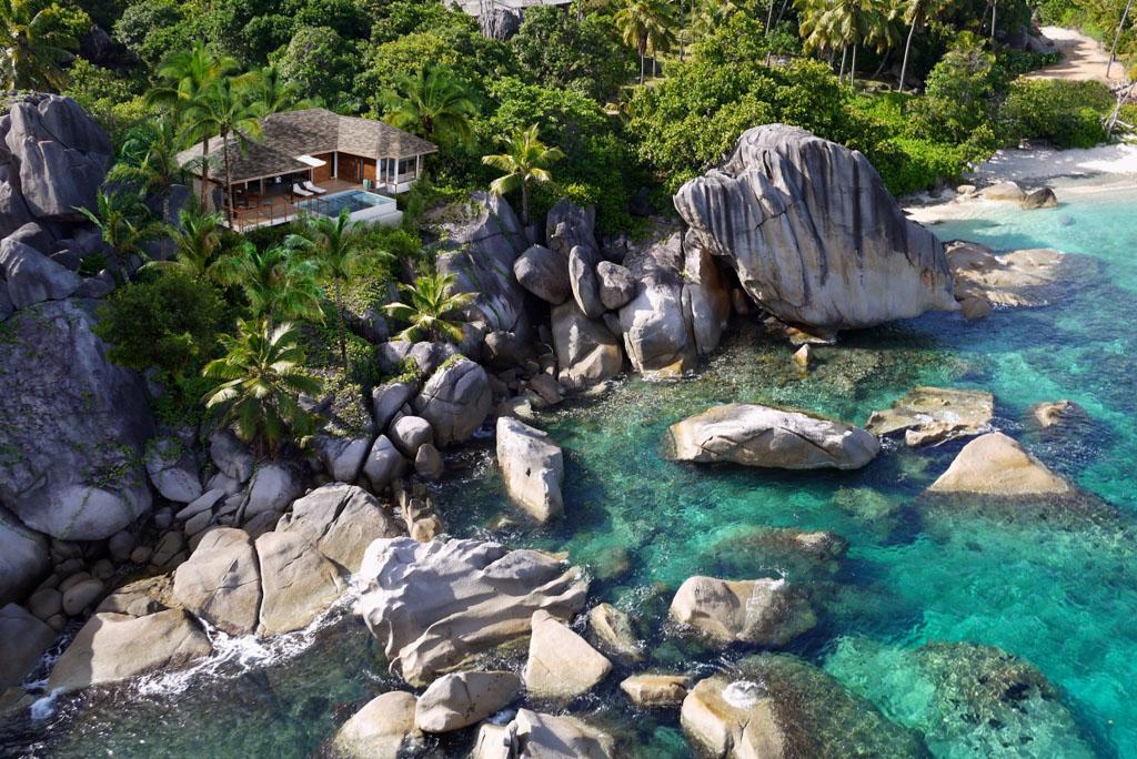 C’est au cœur de ce décor spectaculaire que les villas du Six Senses Zil Pasyon se sont intégrées