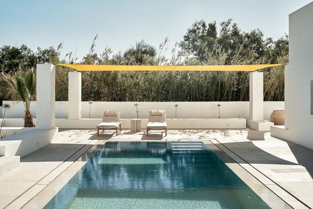 Parmi les 33 suites du Parilio, la Sun Suite est la seule à disposer d’une piscine privative
