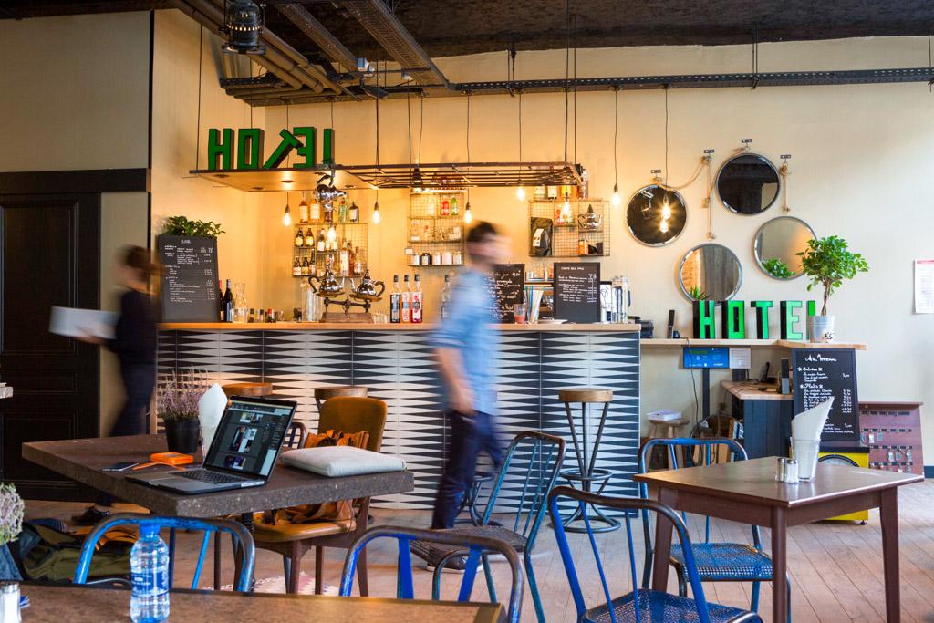 Arez-de-chaussée, ho36 déploie une cantine ouverte 7 jours/7, au décor parfaitement dans l’air du temps