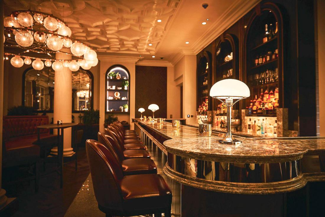 Outre sa sélection de vin, le Bar propose des cocktails typiquement anglais.