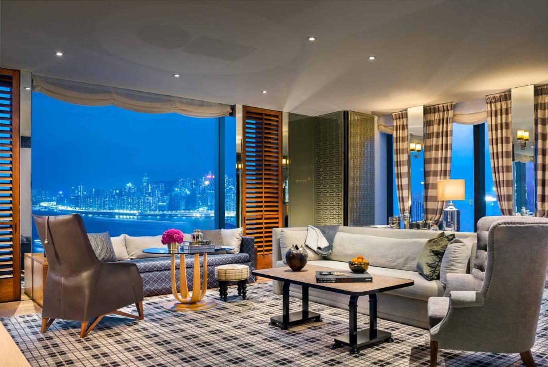 À l’intérieur du salon de la Corner Suite.