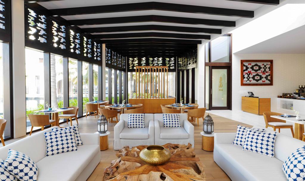 ... Sakalan, le restaurant all day dining avec cuisines ouvertes...