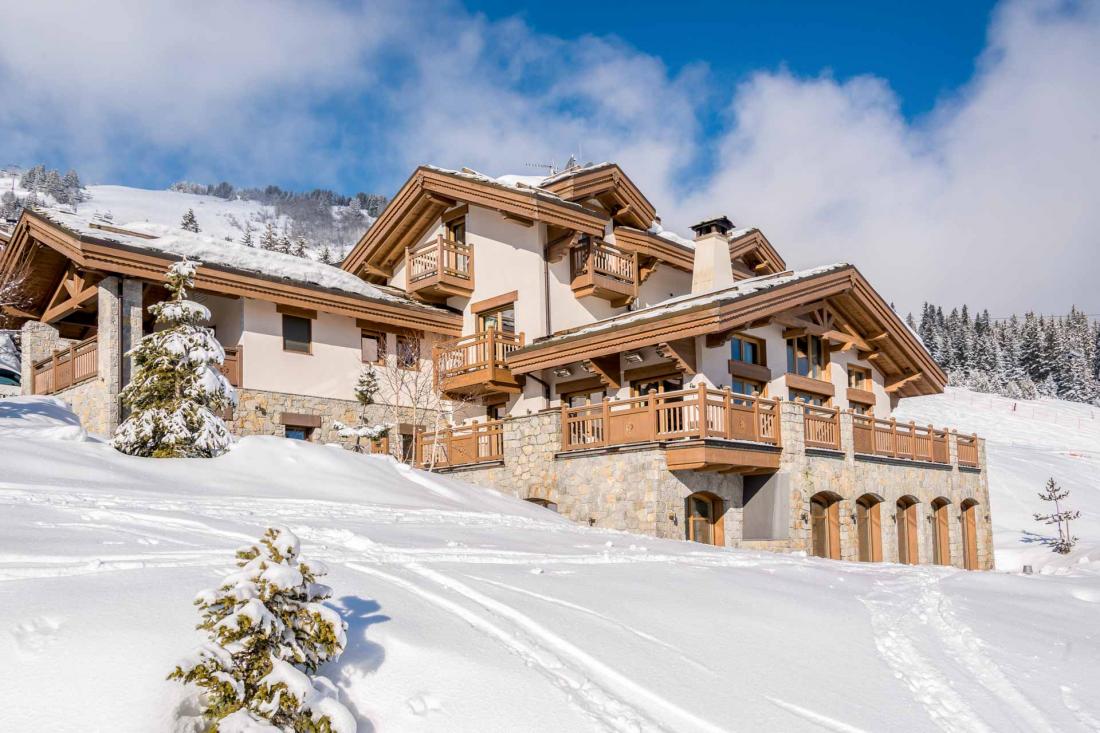 Le Chalet Shemshak, également visité par nos soins, à Courchevel
