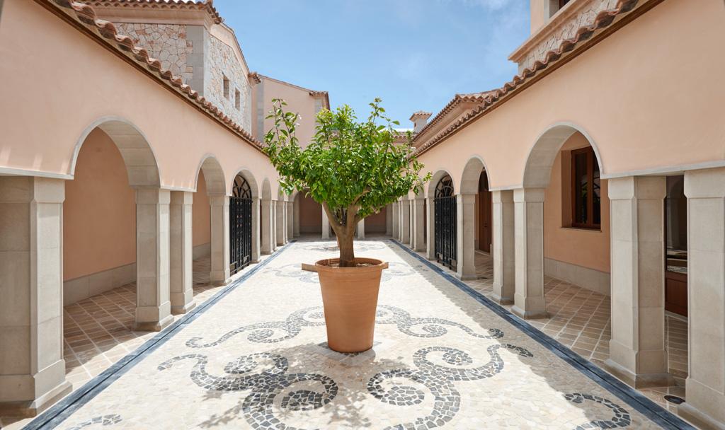 Partout dans le resort, on retrouve l’esprit d’un village baléarique