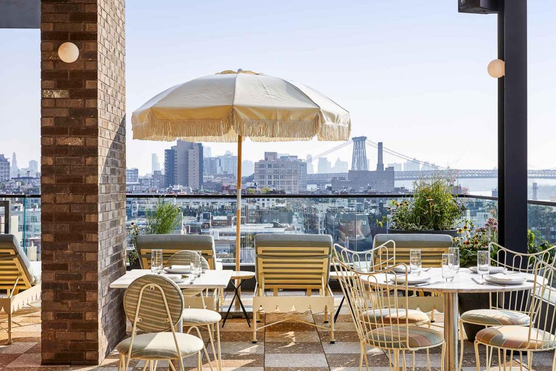 Peu importe la ville, on retrouve l’effervescence propre à The Hoxton au sein de toutes les propriétés.