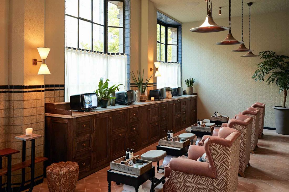 L’espace bien-être Cowshed dispose de 6 cabines de soin et d’un service barbier pour ces messieurs
