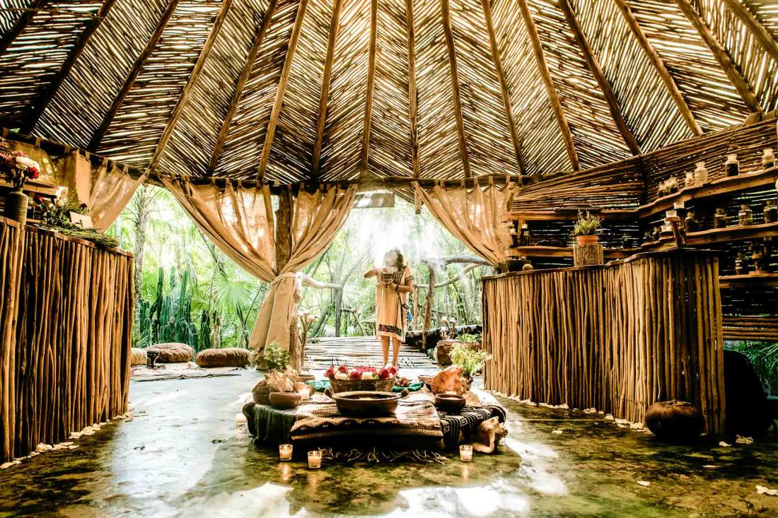 La Casa de la medicina est un temple du bien-être, où des spécialistes utilisent les pouvoirs de la flore locale et des pierres sacrées.