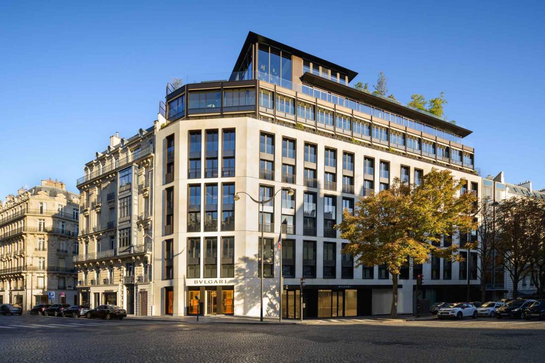 Le Bulgari Hotel Paris s’installe Avenue George V, en face du Four Seasons et du Prince de Galles