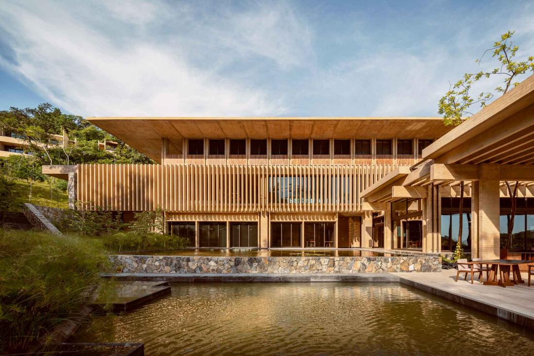 Alliant harmonieusement tradition et modernité, Four Seasons Resort Tamarindo est connectés à la jungle 