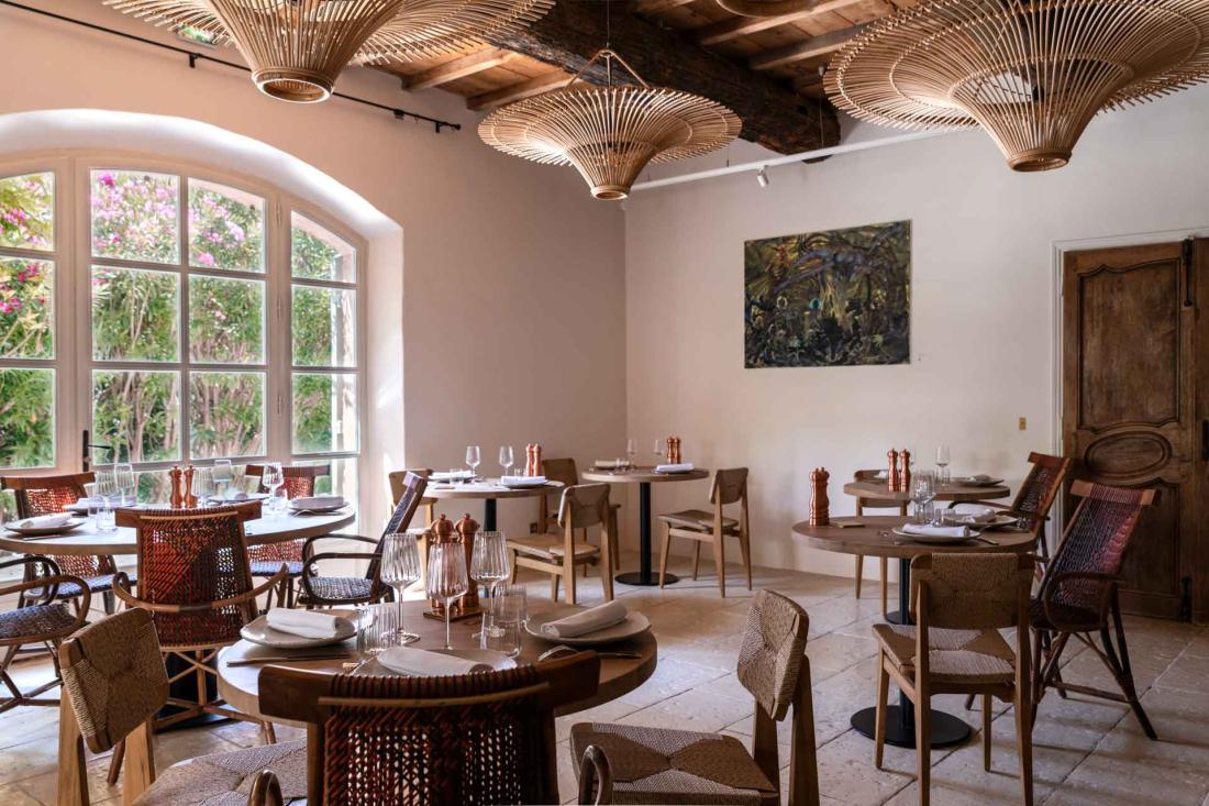 Le Hameau des Baux abrite le restaurant Allégria orchestré par Julie Chaix