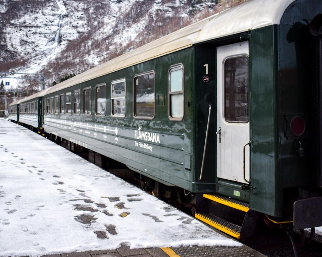 ... où nous attend notre train - le Flåm Railway - en direction de Myrdal