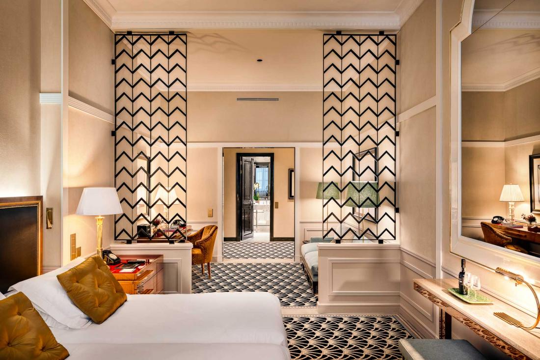 Lumineuses et amples, les neuf suites Audacieuses respirent le luxe en toute sobriété.