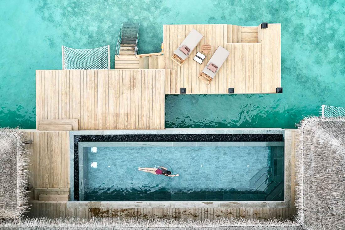 Le choix est cornélien entre la piscine et l’Océan.