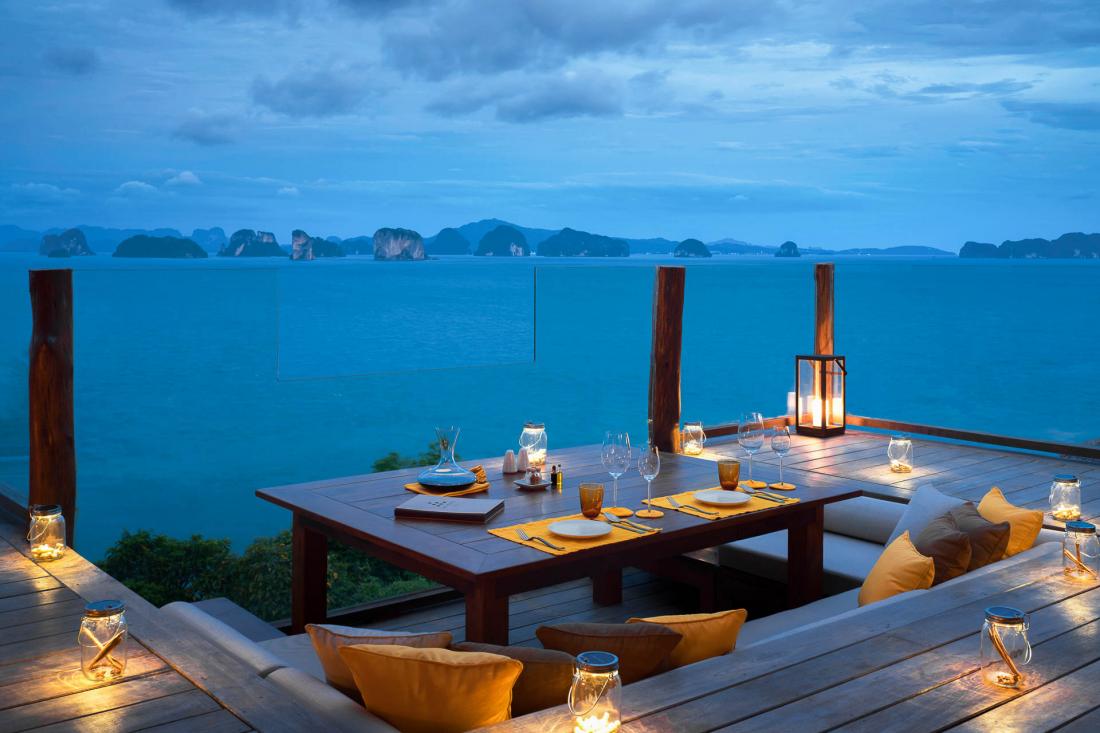 Le barbecue perché, servi en plein air par un chef privé, est un moment inoubliable.
