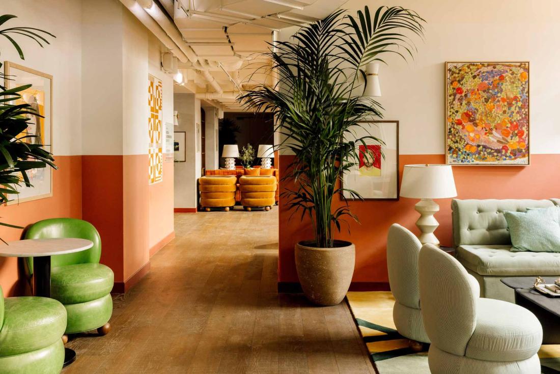 Le Locke Hôtel de Paris dispose d’un coin coworking Le Locke Hôtel de Paris dispose d’un coin coworking