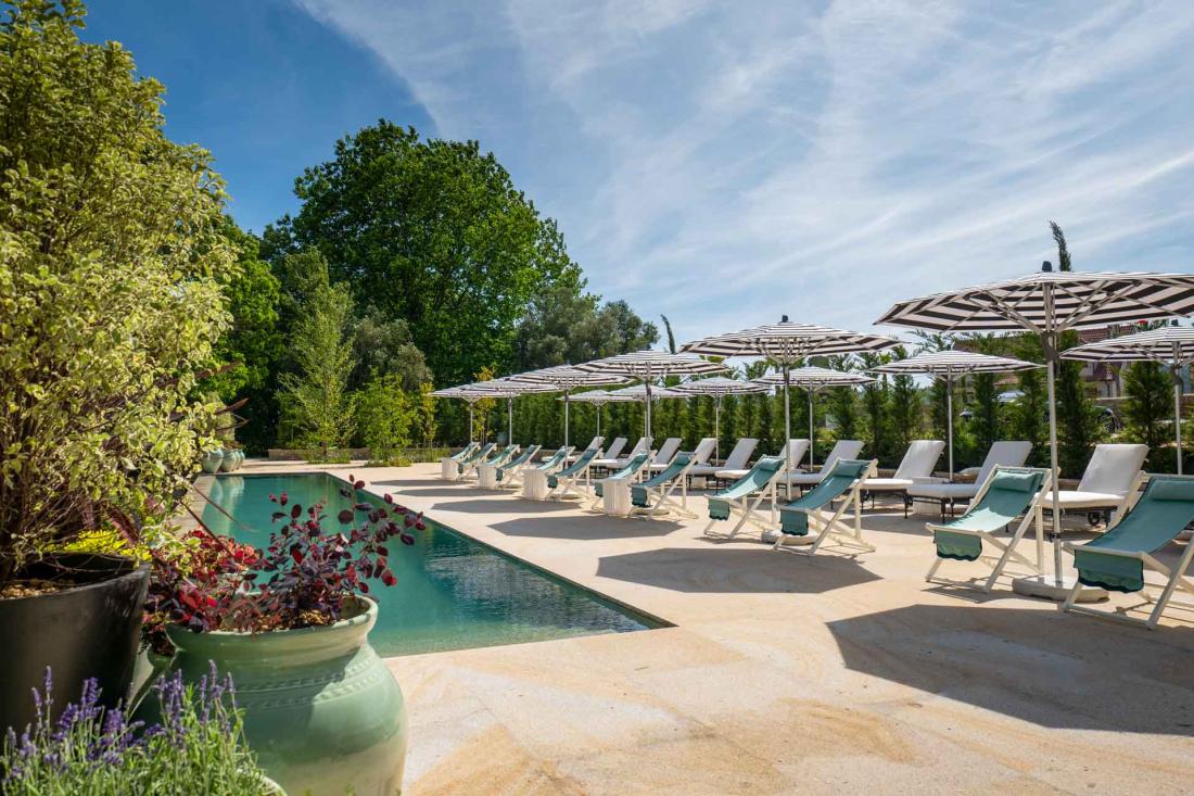 La piscine extérieure