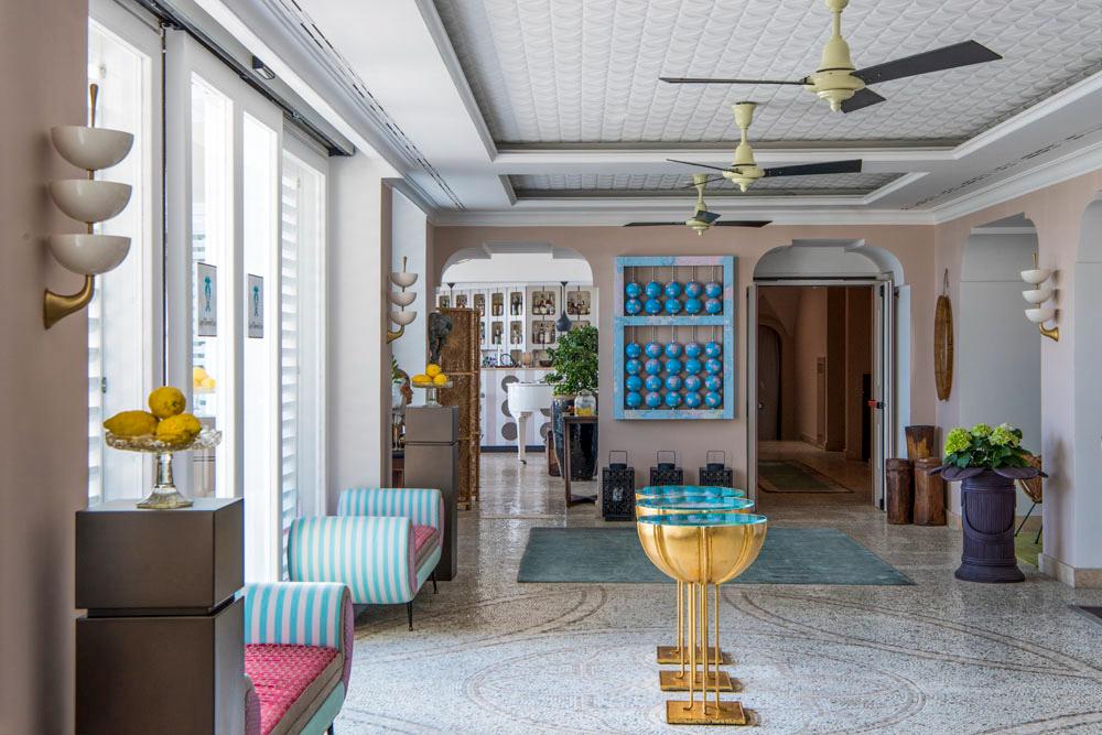 Des combinaisons de couleurs audacieuses unies à un design moderne et vibrant, tous les hôtels de la Shedir Collection sont imprégnés de l’ADN italien Des combinaisons de couleurs audacieuses unies à un design moderne et vibrant, tous les hôtels de la Shedir Collection sont imprégnés de l’ADN italien