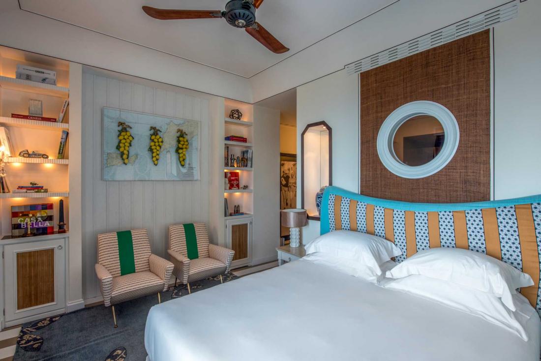 Les 54 chambres présentent un mélange de design contemporain et rétro qui célèbre la Dolce Vita Les 54 chambres présentent un mélange de design contemporain et rétro qui célèbre la Dolce Vita