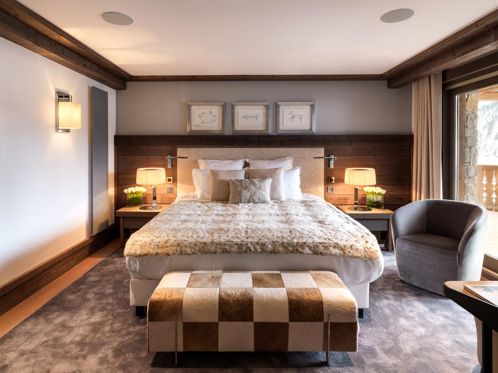 Les chambres des résidences, jusqu’à 5 pour les penthouse de prestige, offrent également un décor chaleureux