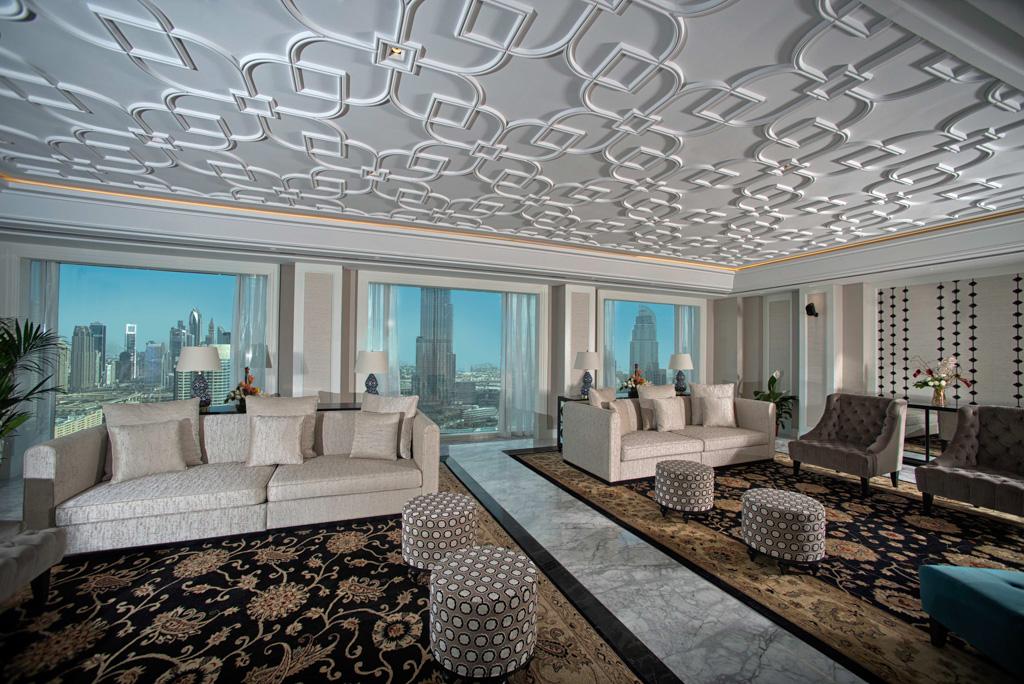 La Suite Présidentielle est le summum du luxe de l’hôtel, à condition d’apprécier son style chargé