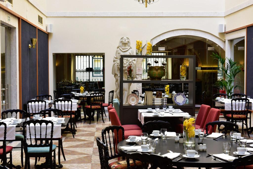 L’hôtel est également doté d’un élégant restaurant, le Lisboeta