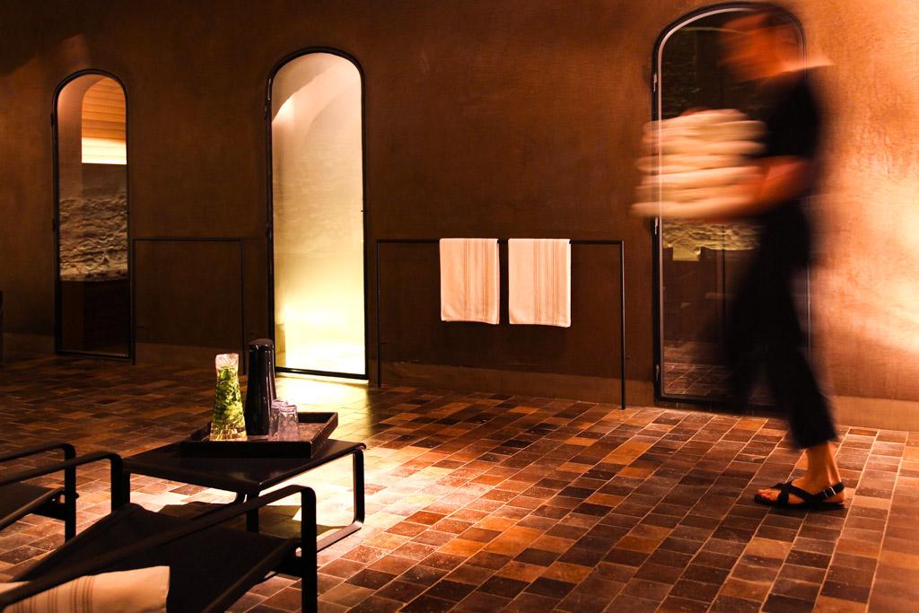 Au sous-sol, un spa intimiste à privatiser