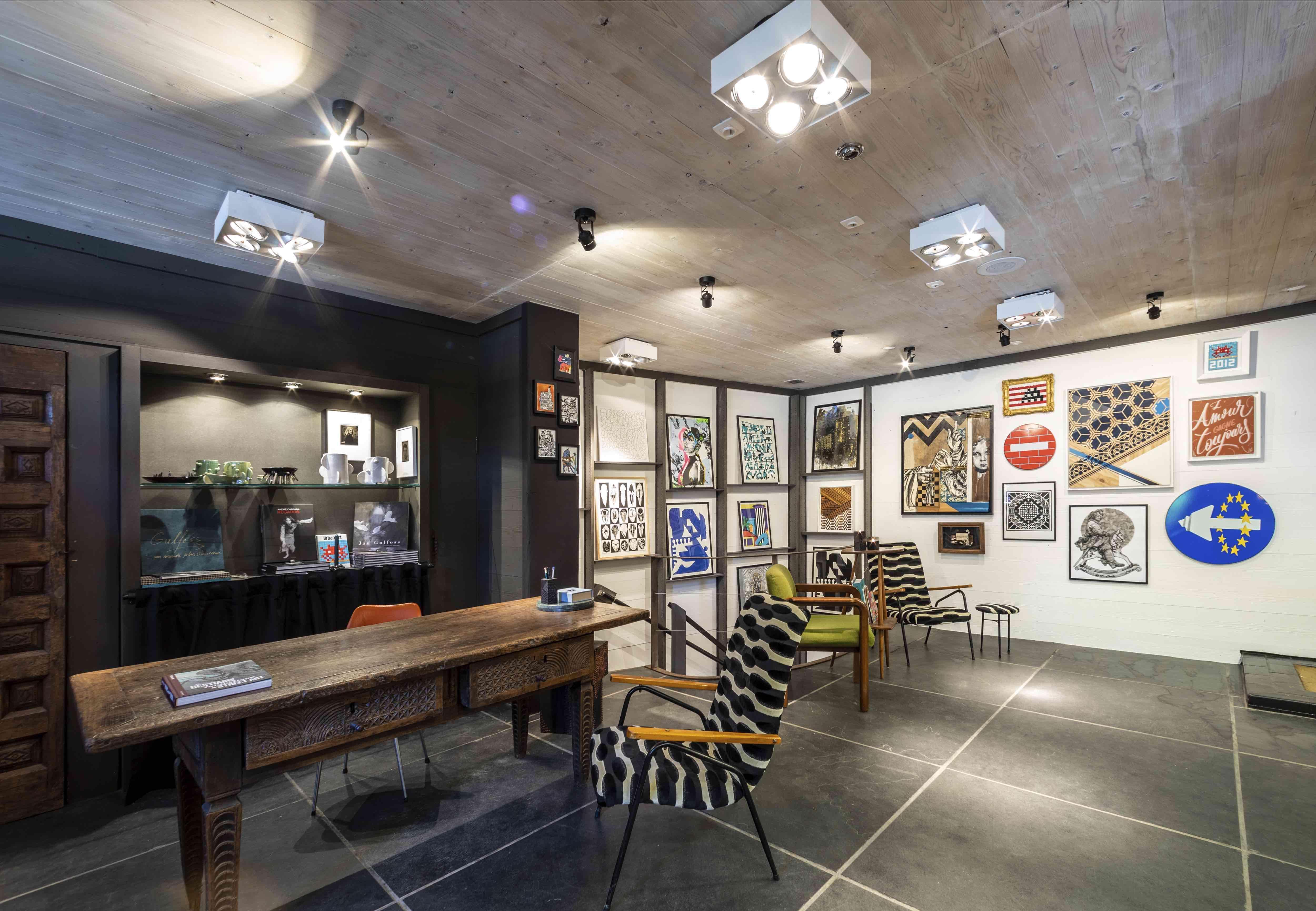 Point culture dans Megève © Galerie Daltra 