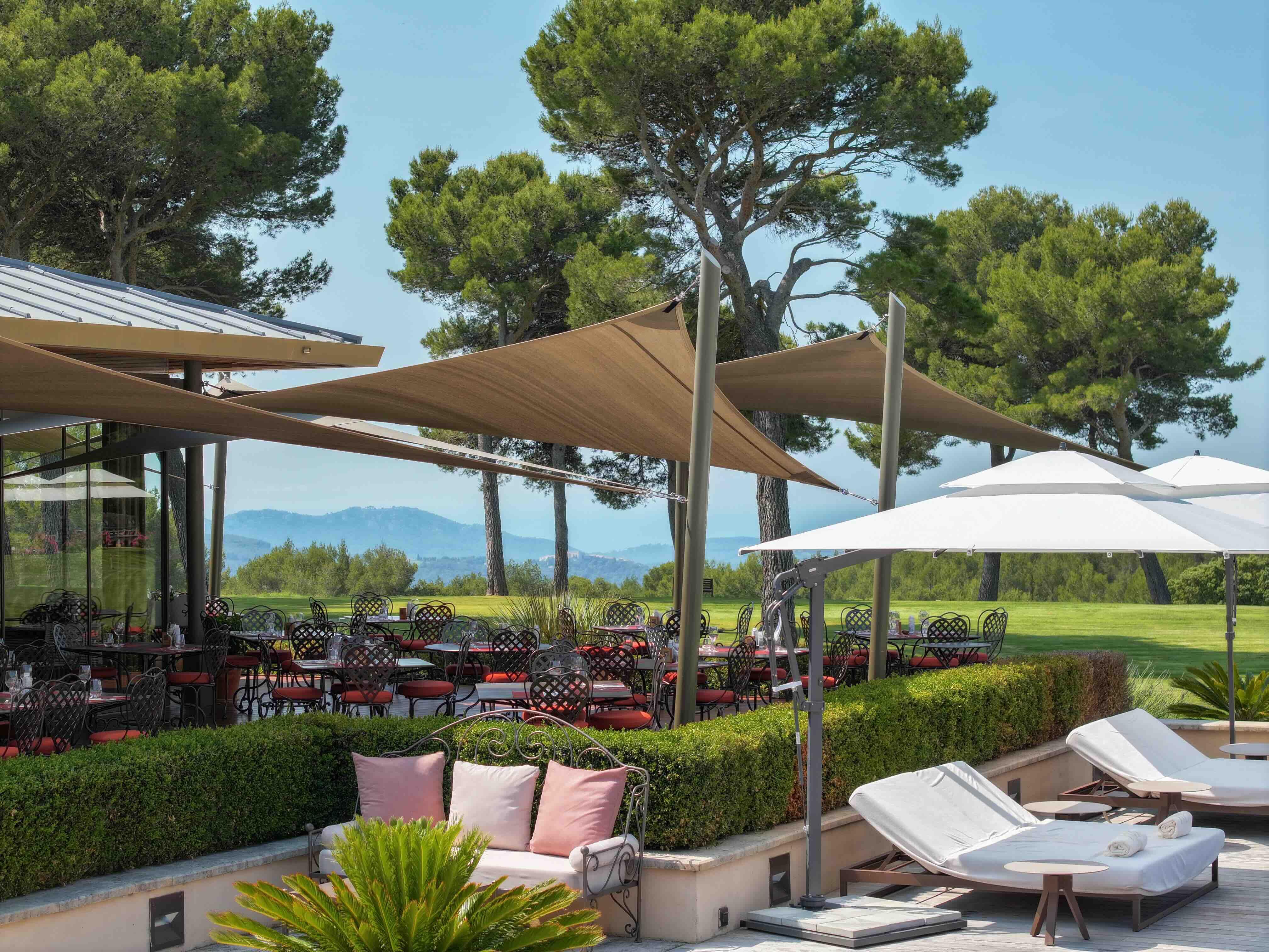 L’hôtel & Spa du Castellet, un hôtel 5 étoiles en Provence et restaurant 3 étoiles Michelin © Hidden Cliffs
