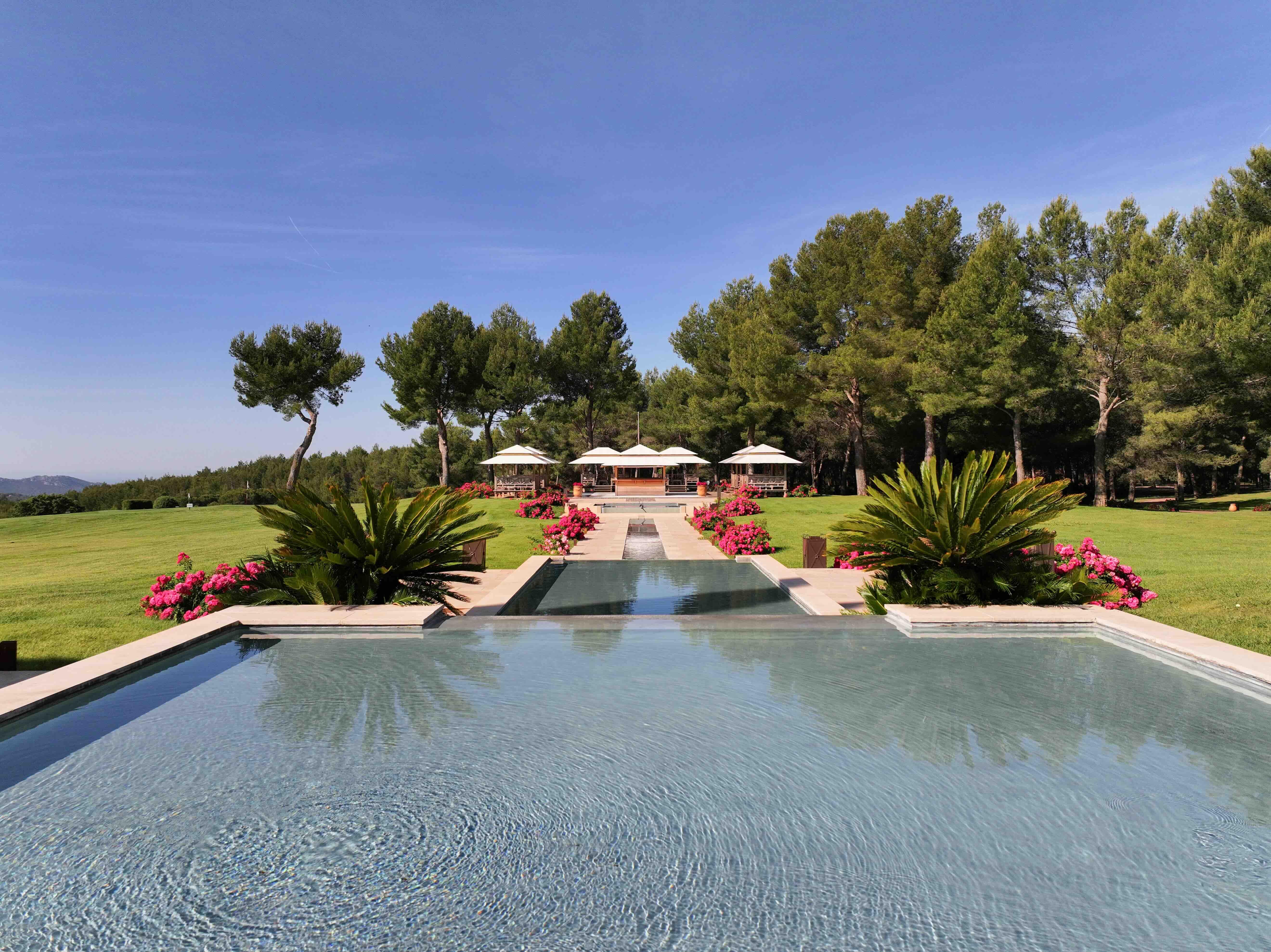 L’hôtel & Spa du Castellet, un hôtel 5 étoiles en Provence et restaurant 3 étoiles Michelin © Hidden Cliffs