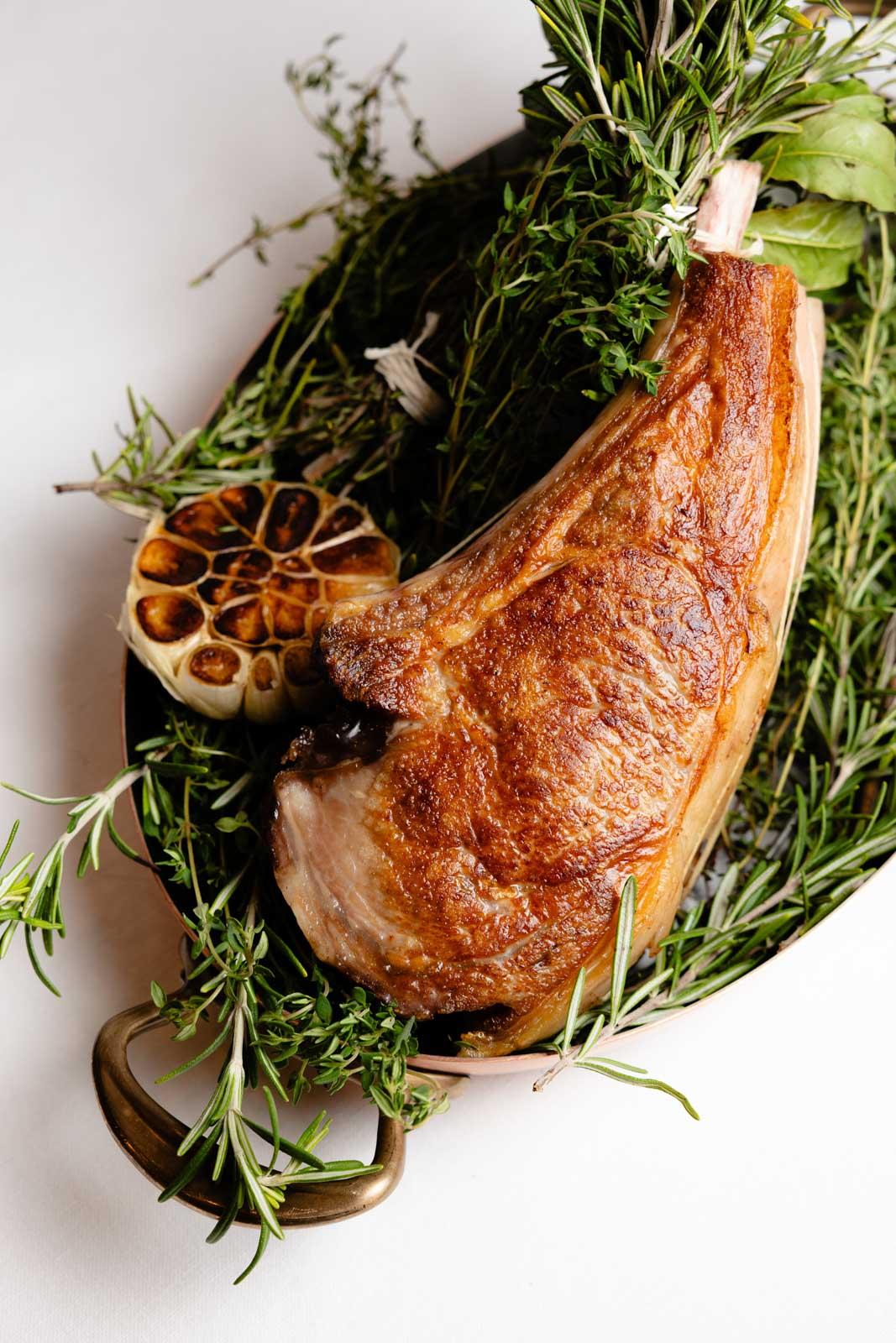 Déjeuner au restaurant Apicius © Salomé Rateau