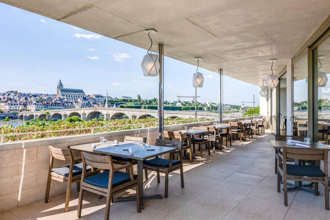 Le deuxième restaurant de l’hôtel, Amour Blanc, dédié aux poissons d’eau douce © Alexandre Moulard