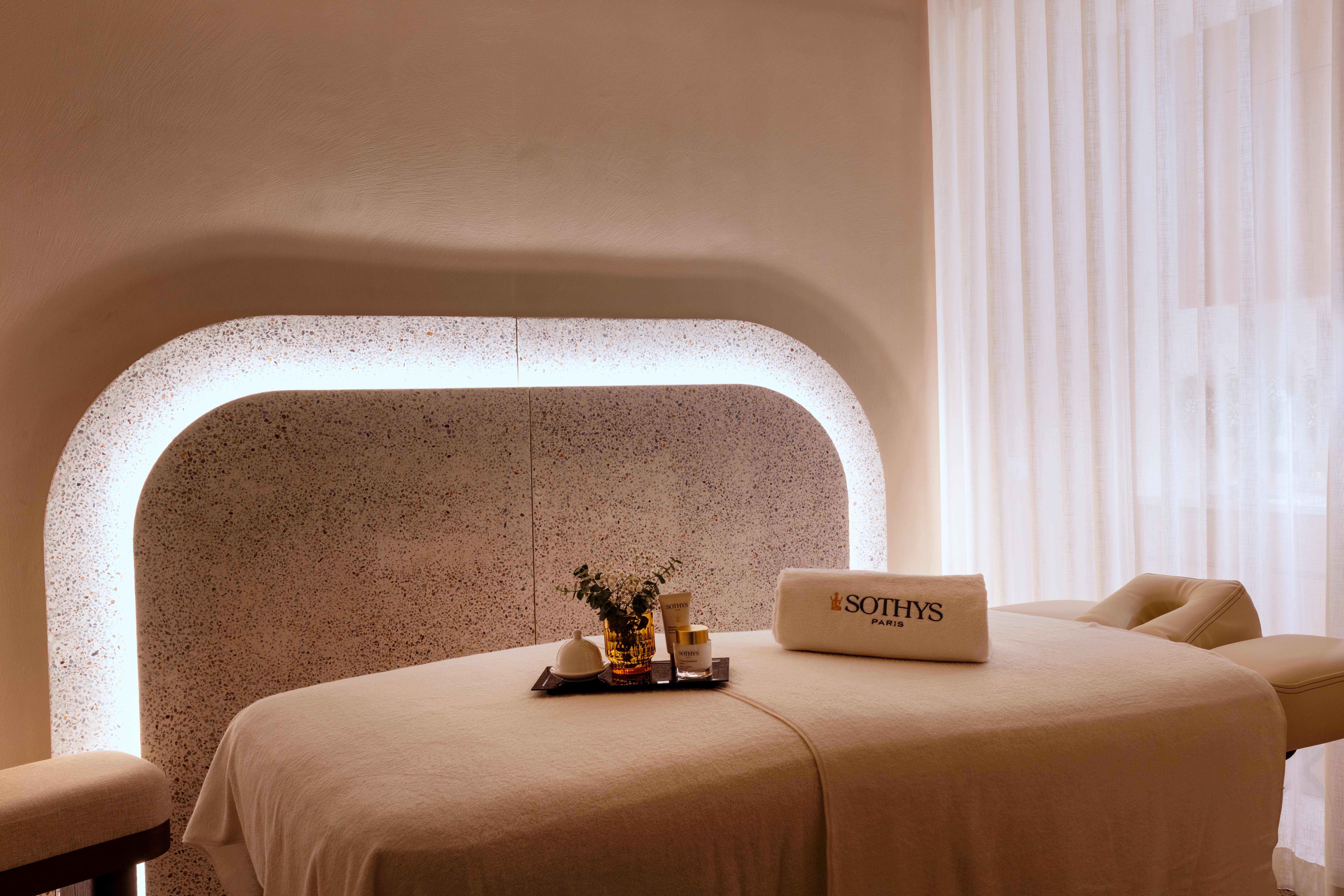 La cabine de soin pour les massages, les rituels et soin du visage avec une gamme organique et bio © Belinda