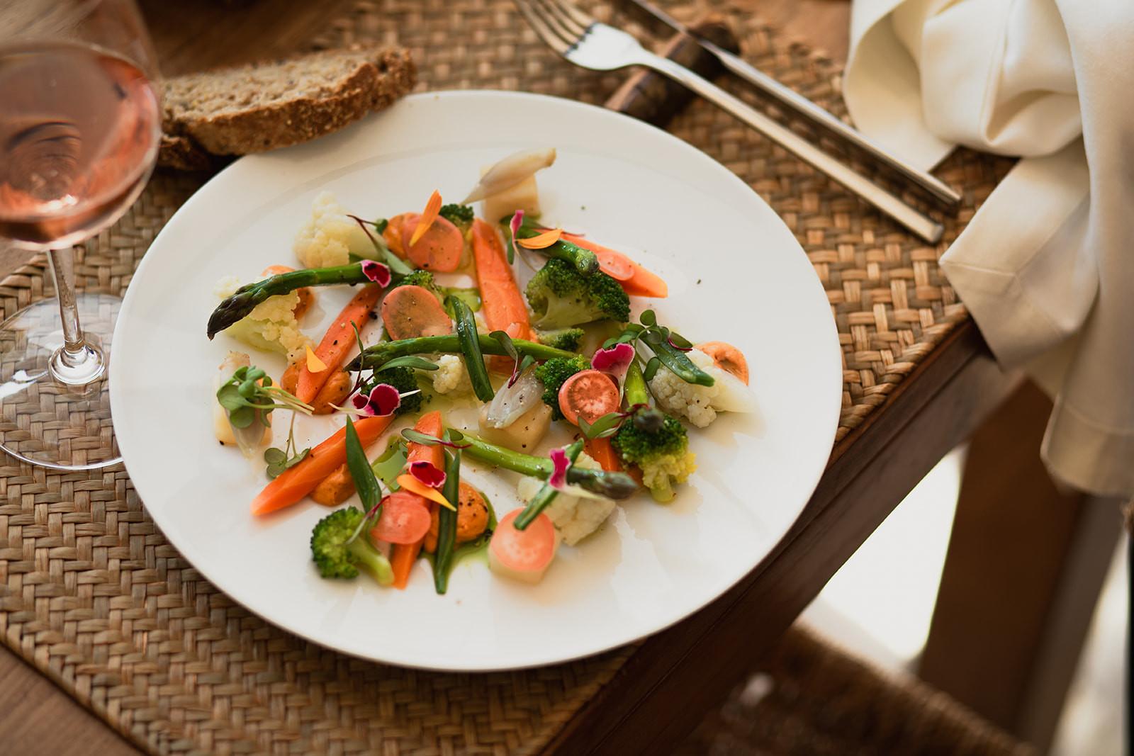 Dîner au restaurant de l’hôtel © Binissaida 