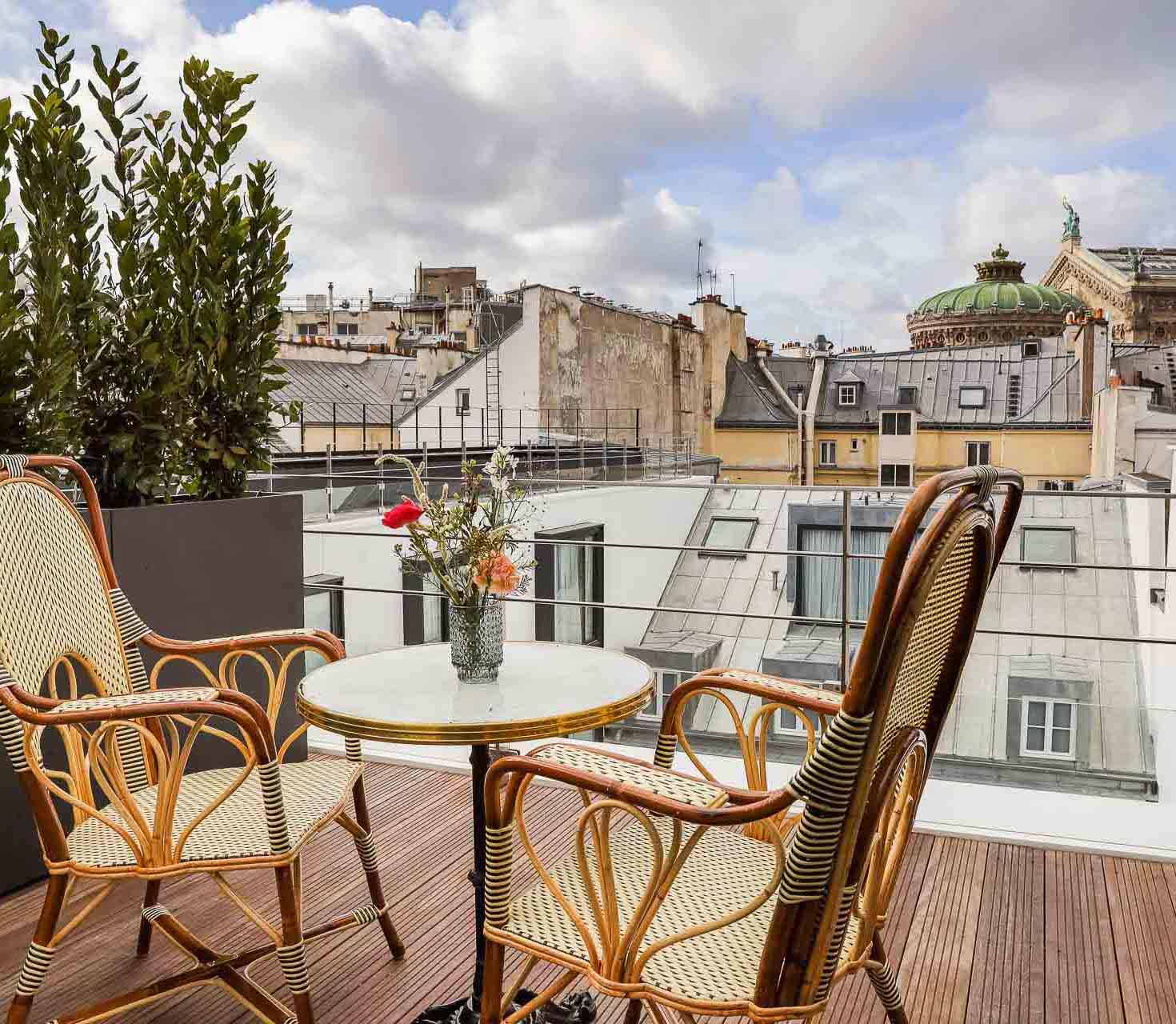 Vue sur l’Opéra Garnier depuis la Suite Opéra © Meero