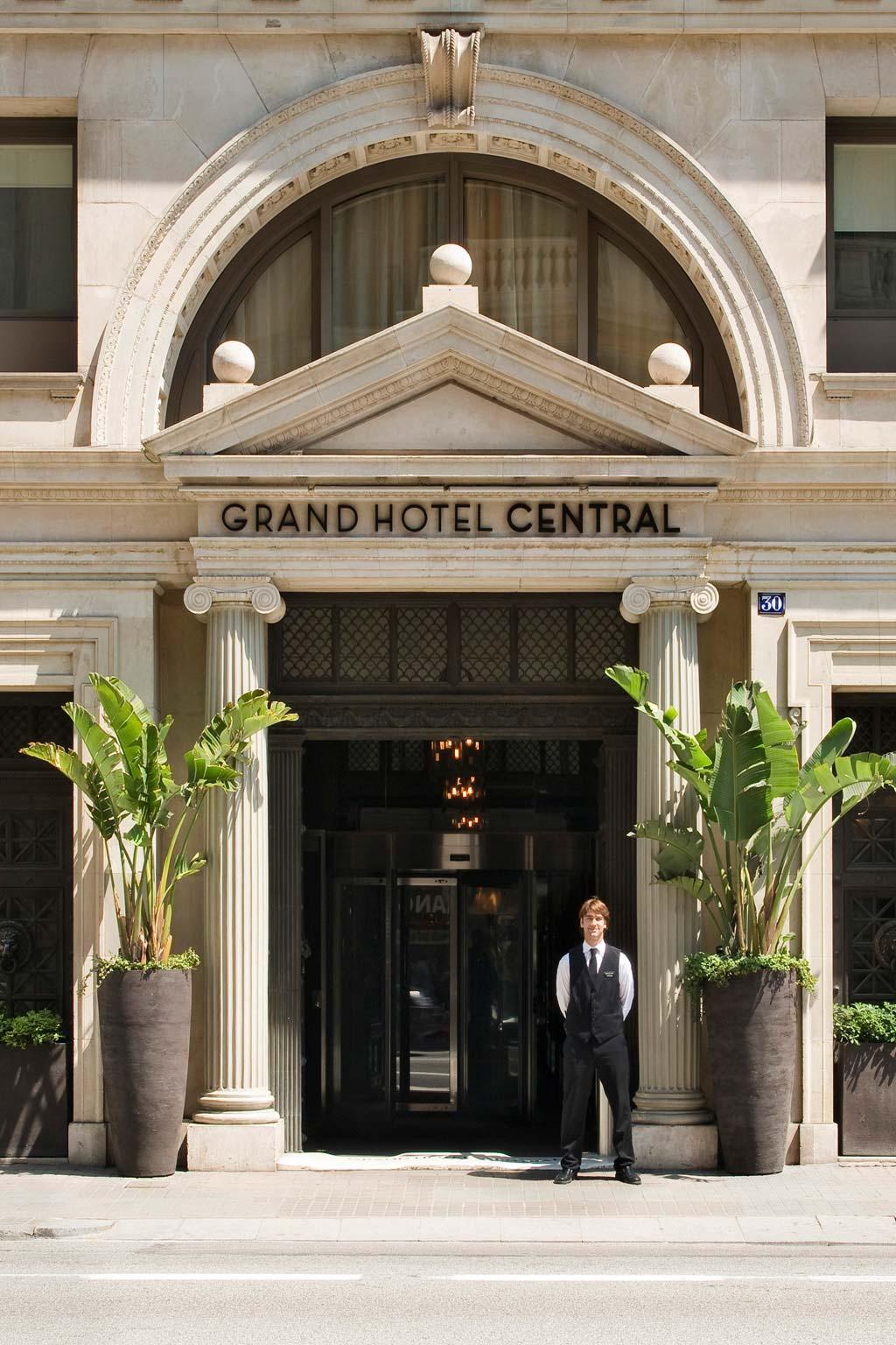 Entrée © Grand Hôtel Central 