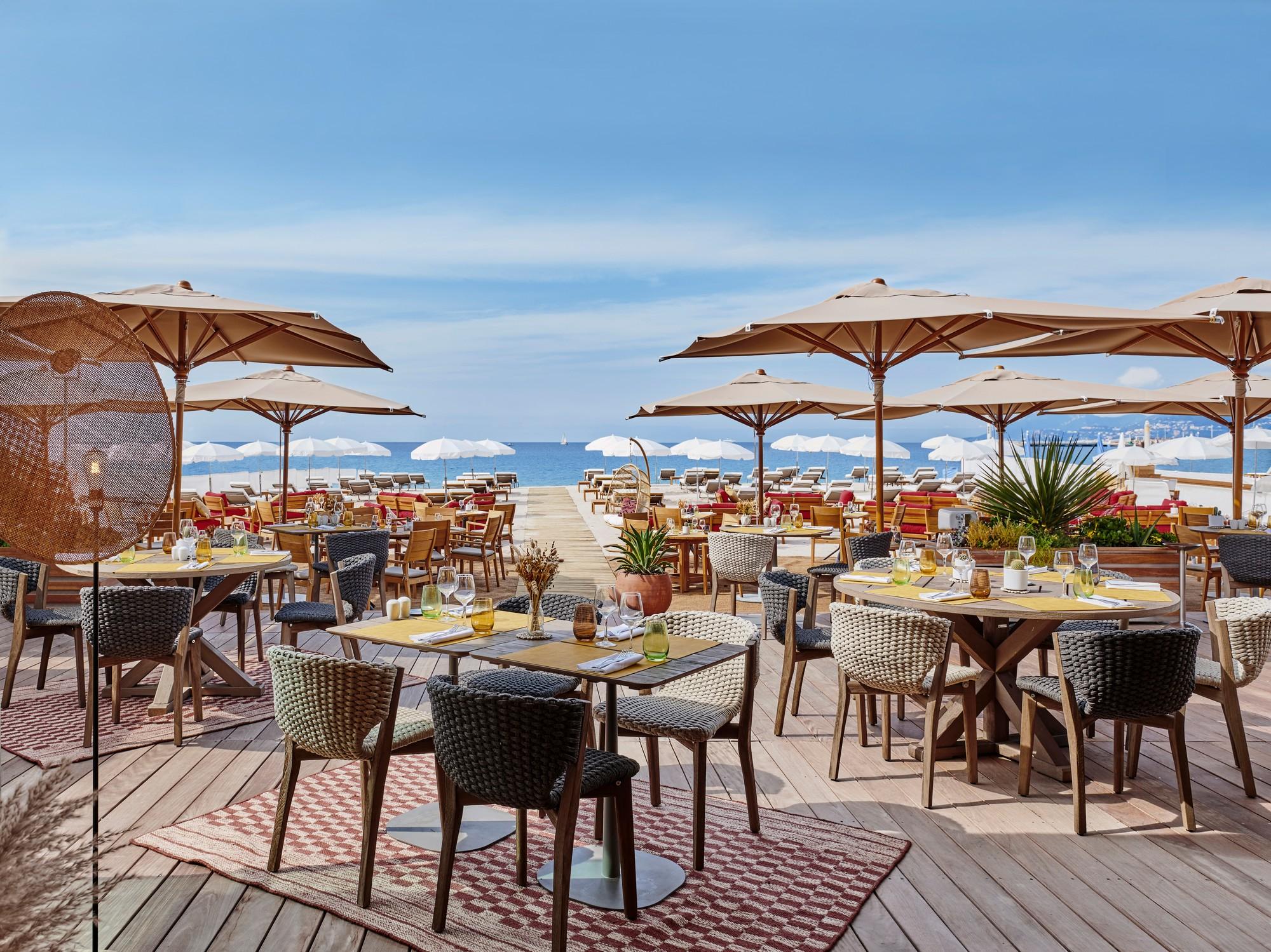 Le restaurant de l’hôtel vue sur la mer © Barrière 