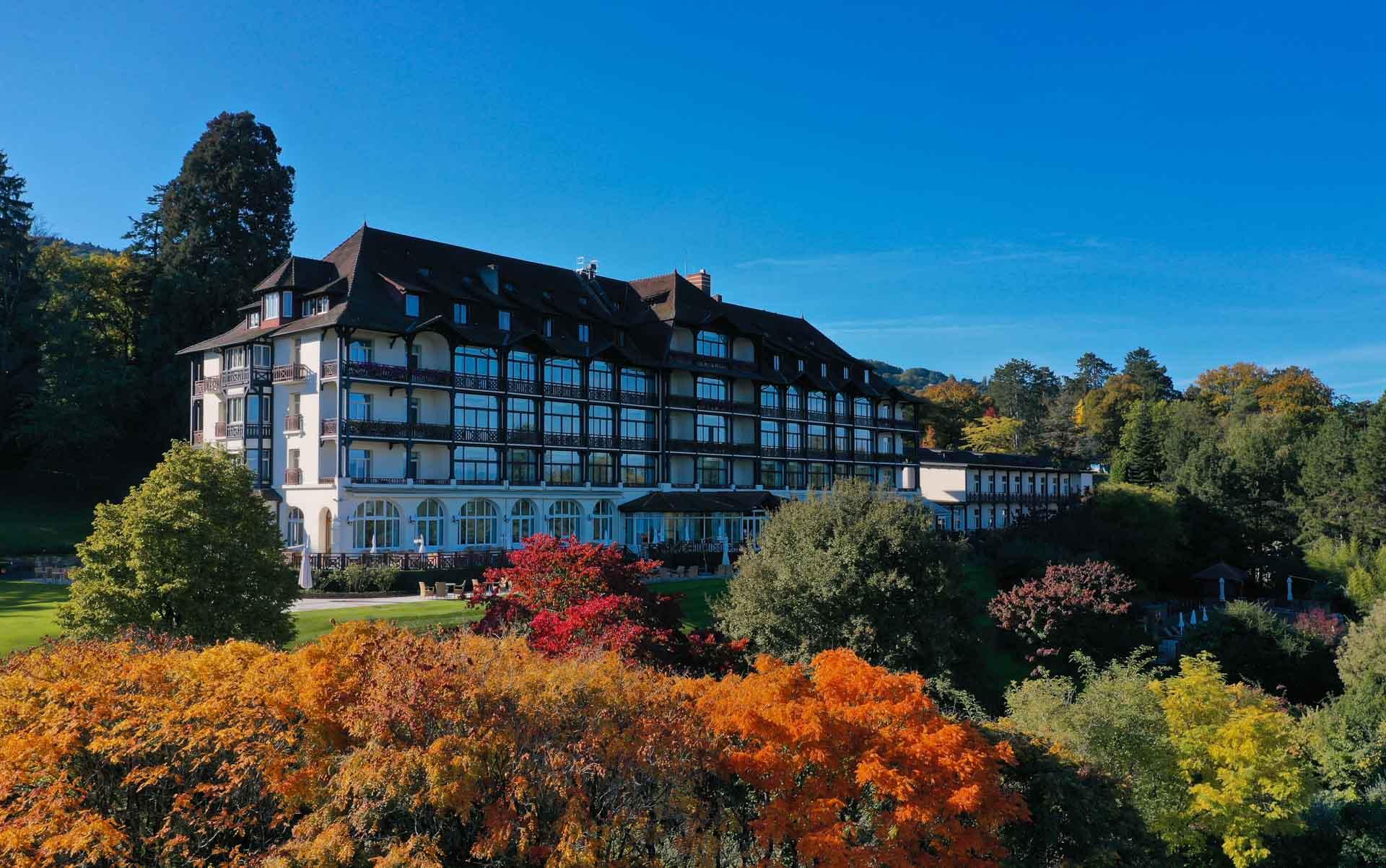 L’Hôtel Ermitage en automne © Edouard Guibaud