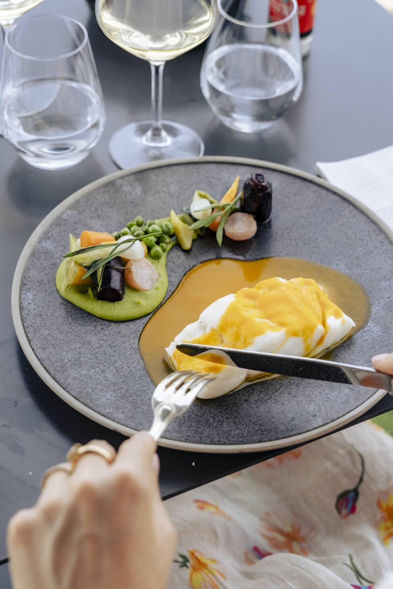 Dîner à la brasserie de l’hôtel © Le Richelieu Hôtel & Spa