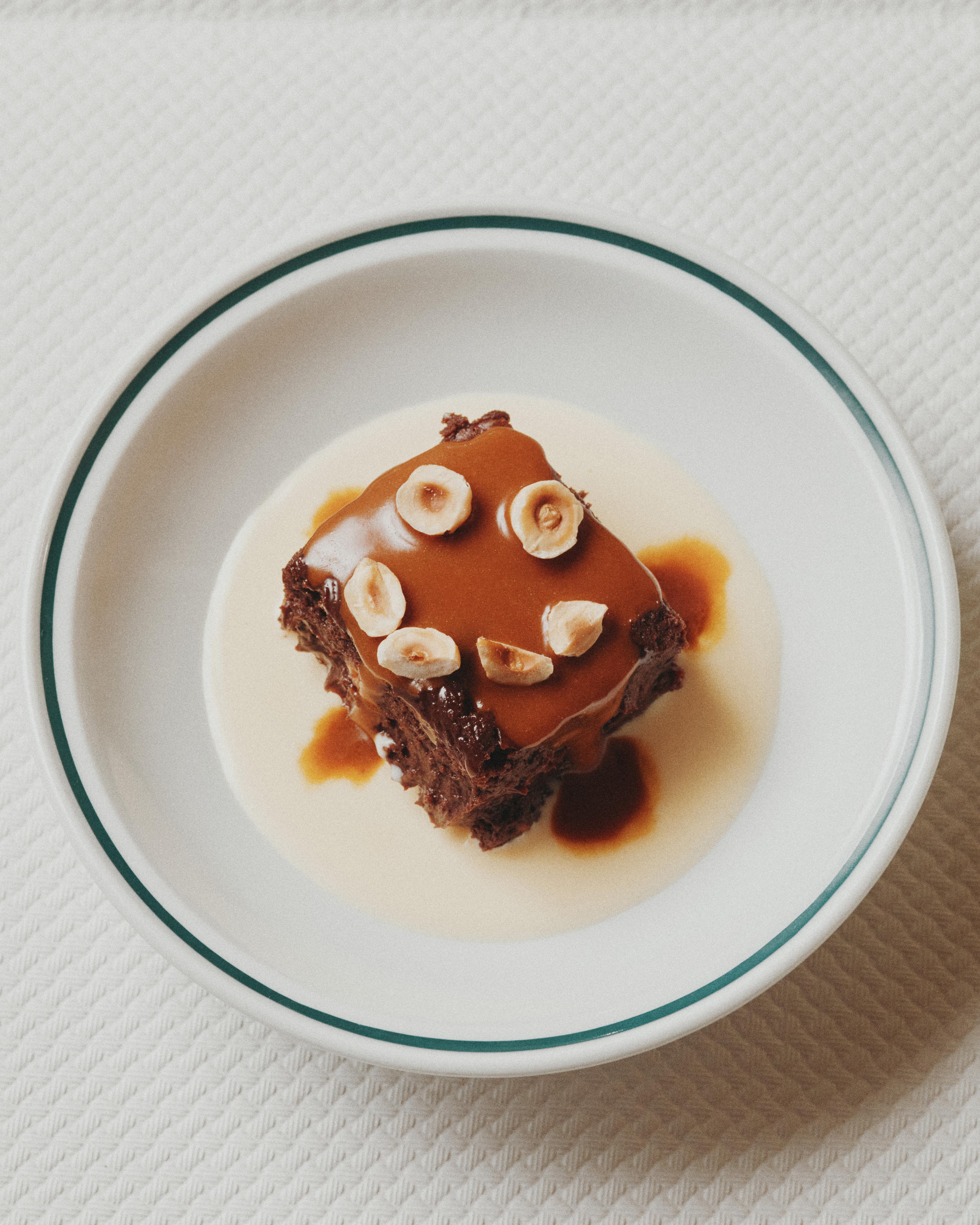 Le gâteau au chocolat et sa crème anglaise © Le Cornichon