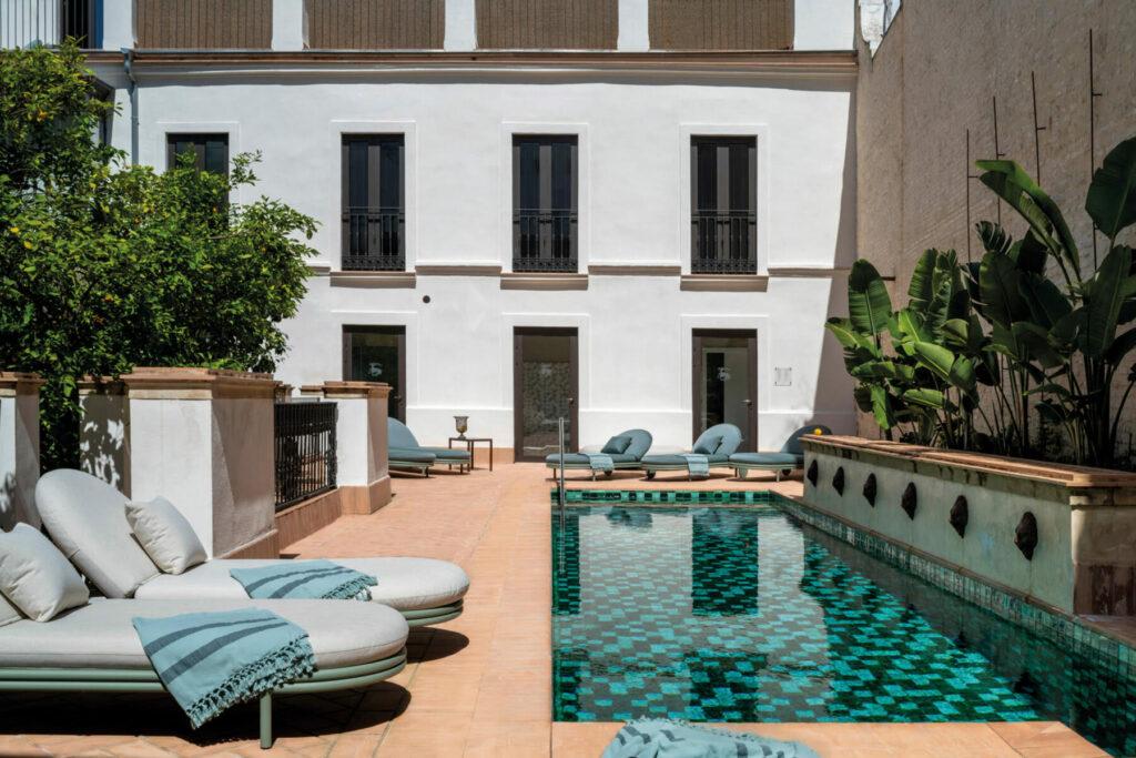 Vue sur la piscine de l’hôtel © Casa del Limonero