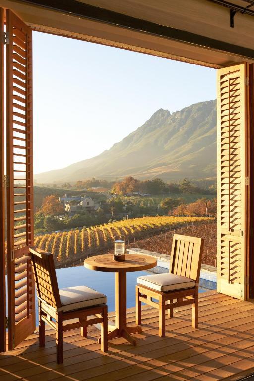 La vue sur les vignes de Stellenbosch © Delaire Graff Estate