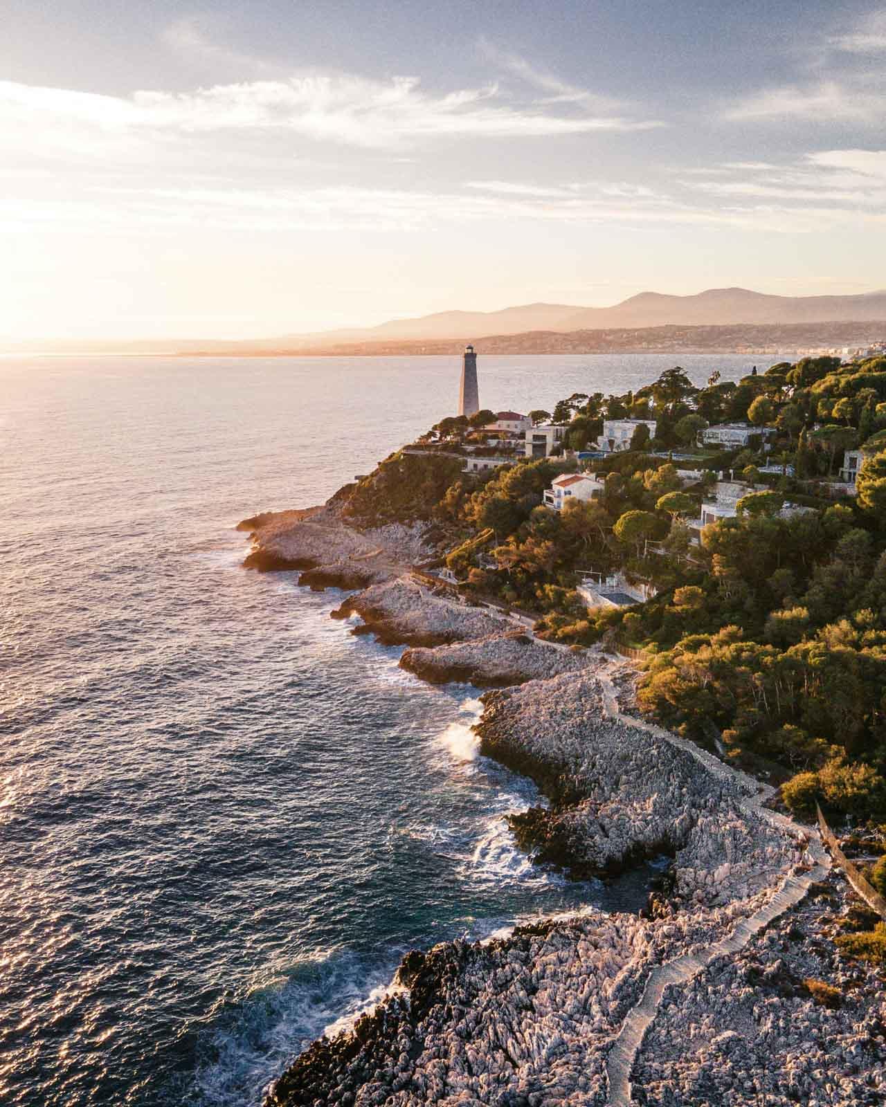 Que faire sur le Cap Ferrat, se promener sur le chemin du littoral