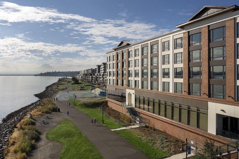 © Silver Cloud Hotel Tacoma at Point Ruston Waterfront