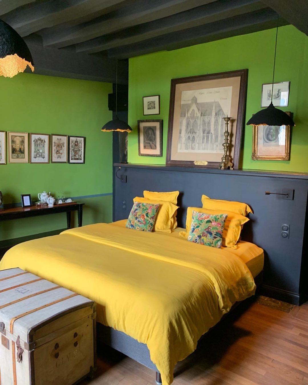 Une chambre du Jardin des Triomphes © le_jardin_des_triomphes  Une chambre du Jardin des Triomphes © le_jardin_des_triomphes