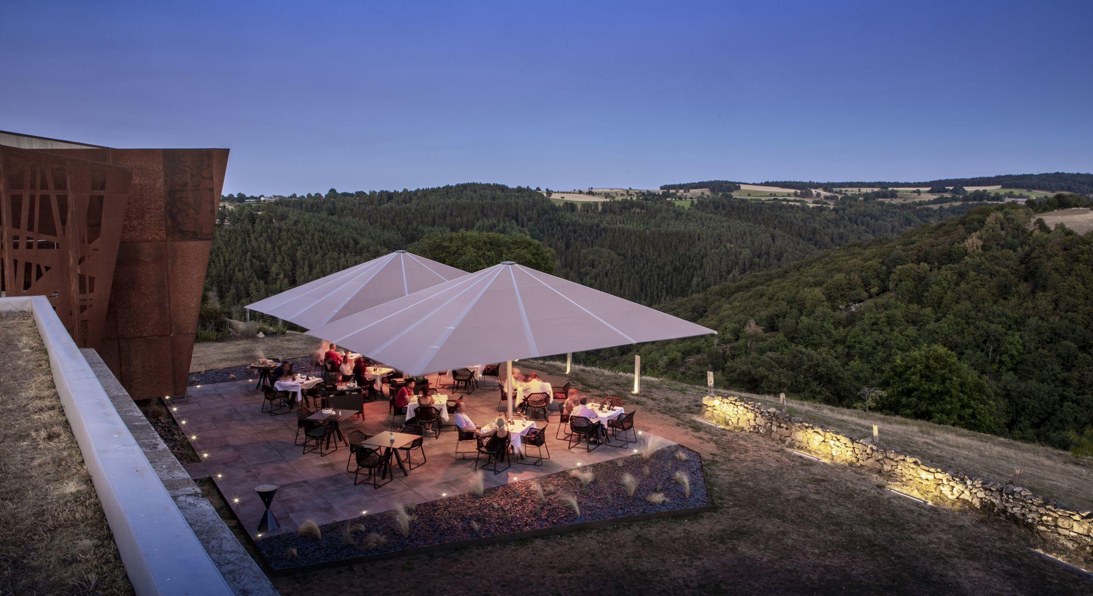 La terrasse du restaurant gastronomique © Serge Viera La terrasse du restaurant gastronomique © Serge Viera